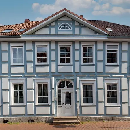 アパート & Junior-suite Schlossstrasse Am Park ブルクドルフ