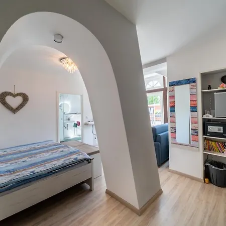 & Junior-suite Schlossstrasse Am Park * Burgdorf (Hannover)